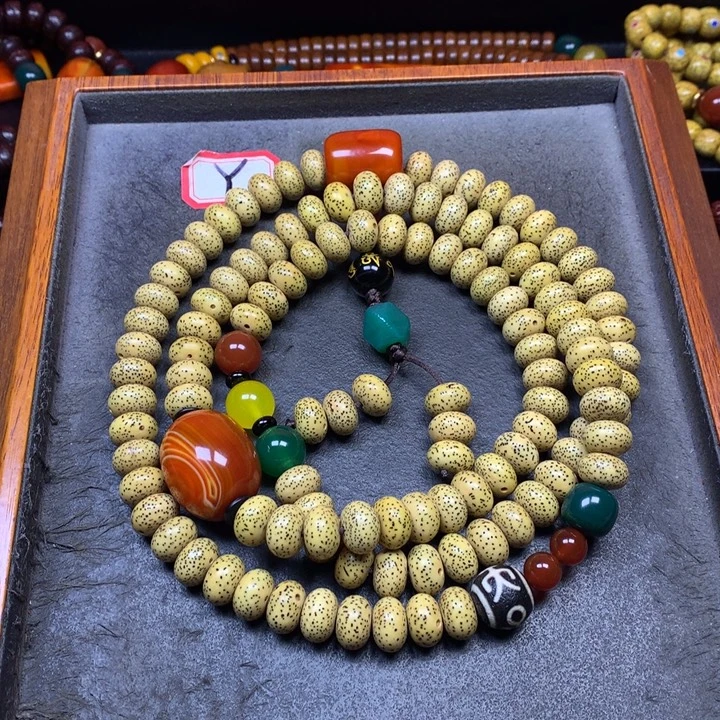 星月菩提吊坠菩提