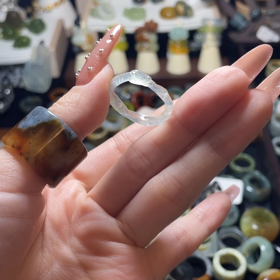 蛇纹石玉未镶嵌戒指18.9