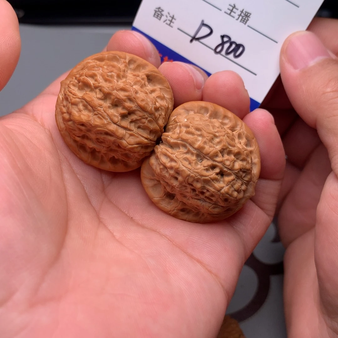 文玩核桃把件36血麒麟800