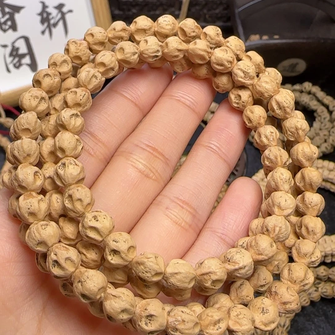 柏香籽/百香籽吊坠?