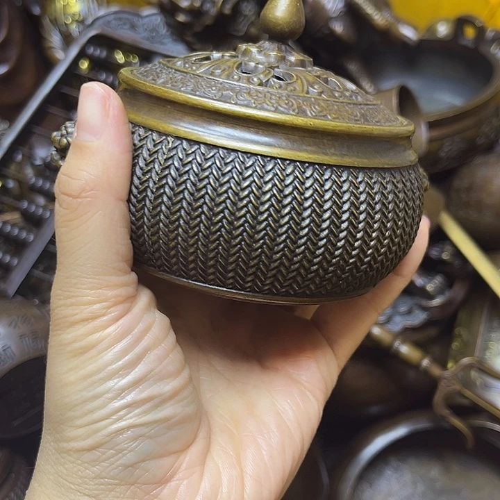 诚信经营精美铜器