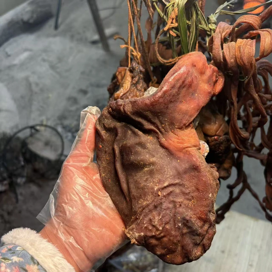 城口拐拐家传统农家高亢土猪腊猪肚自制腊肉青冈树小火慢炕俩月