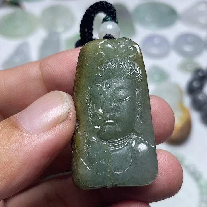 翡翠未镶嵌颈饰何花仙子