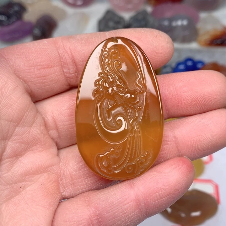 玛瑙/玉髓颈饰未镶嵌华*哥