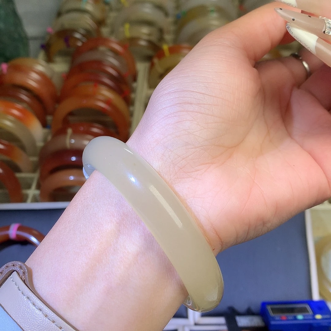 石英质玉（黄龙玉）未镶嵌手镯