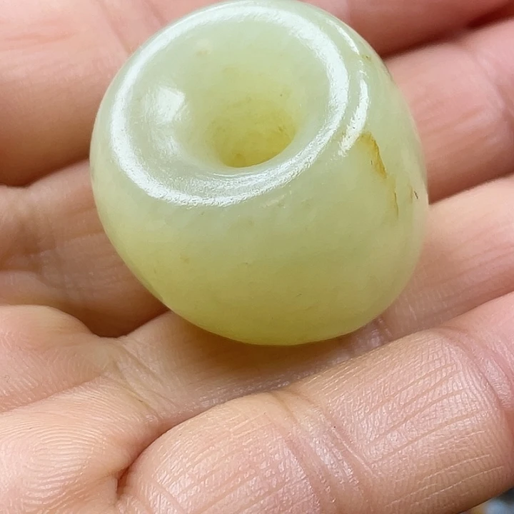 风***采和田玉未镶嵌颈饰