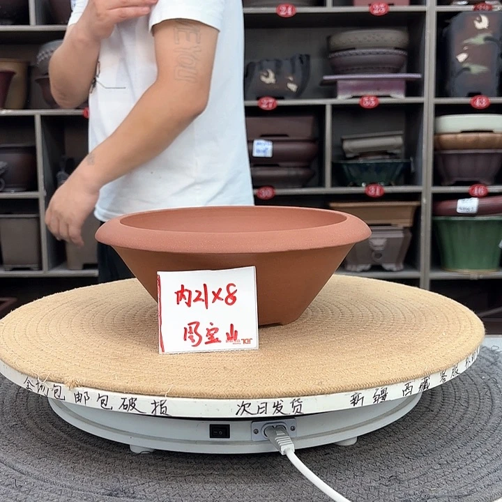紫砂花盆紫砂的颜色很好看