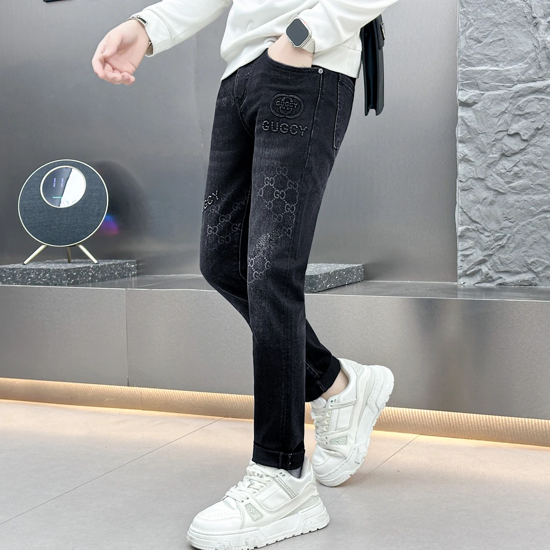 欧货2025秋季新款时尚简约纯色春夏牛仔裤男修身弹力百搭小脚裤