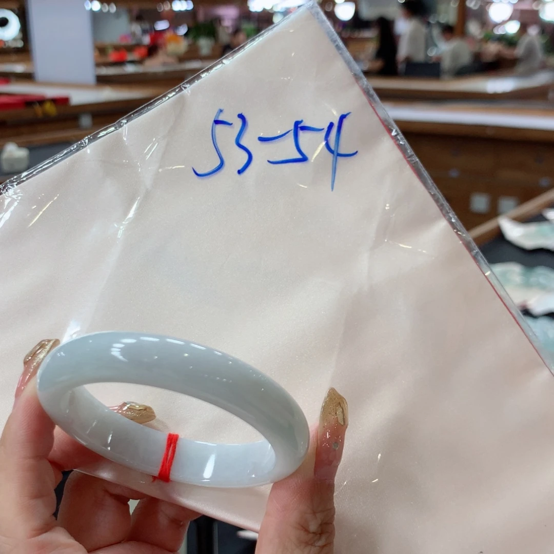 翡翠未镶嵌手镯买断