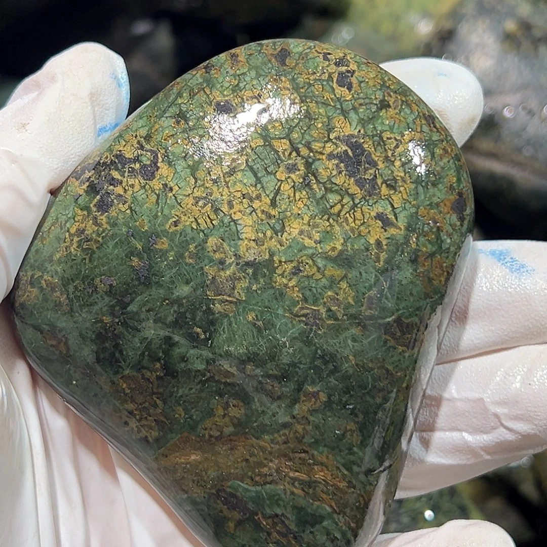 合金蛇纹石玉西藏藏玉药王石米*?