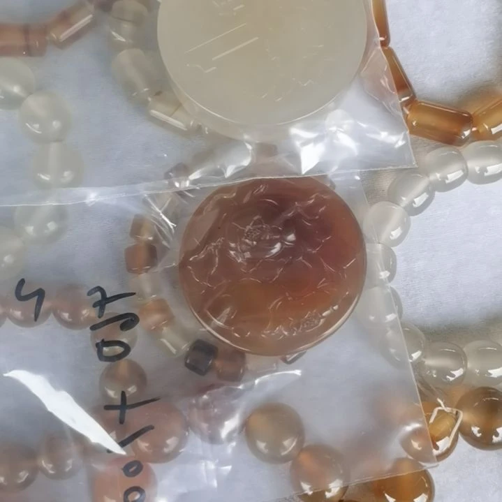 玛瑙/玉髓镯子心雕刻未镶嵌