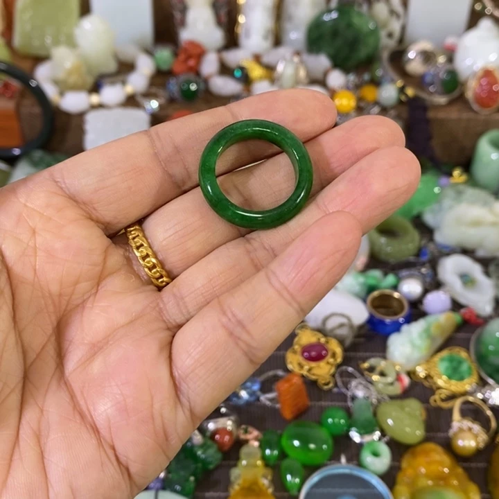 翡翠未镶嵌戒指精品小件精品小件