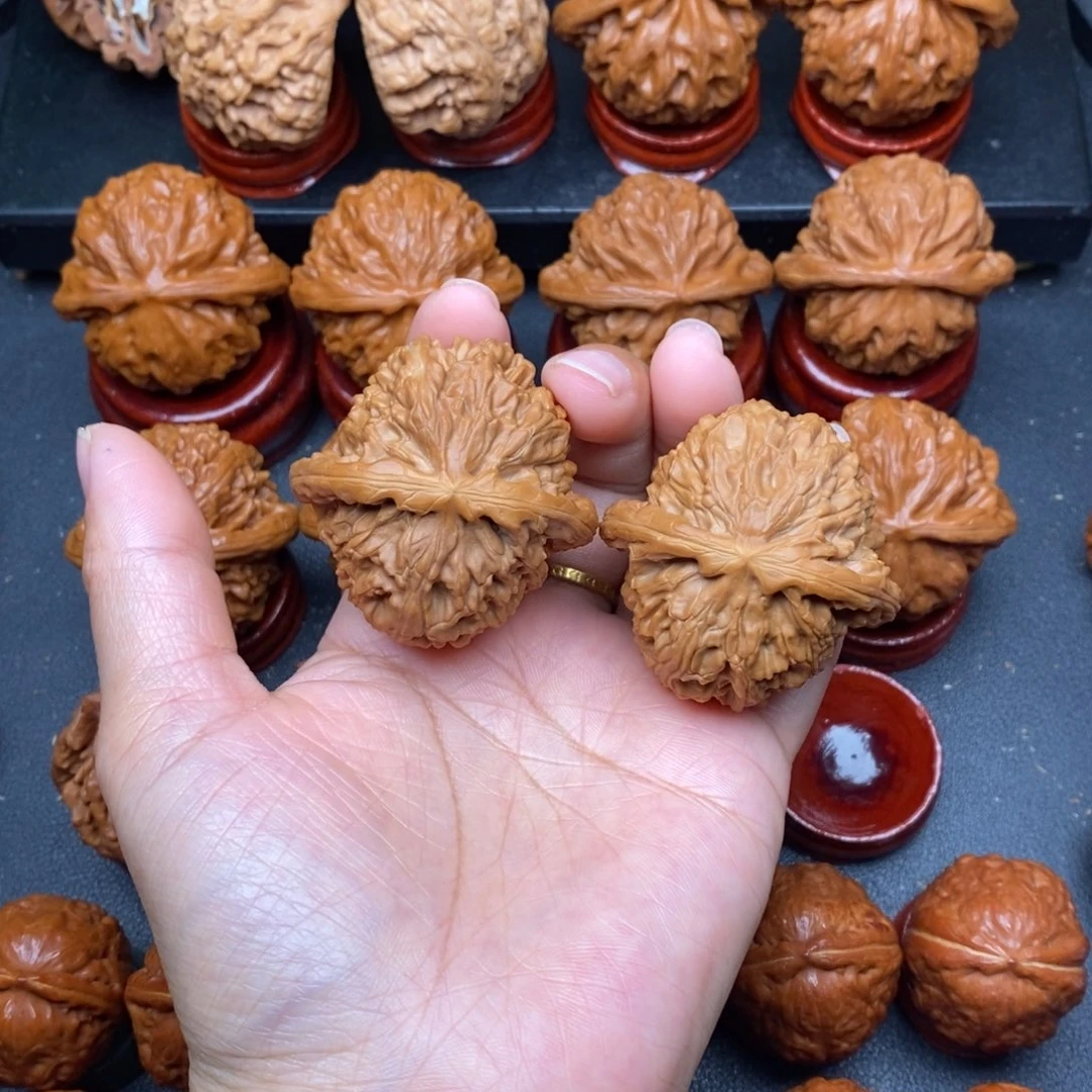 文玩核桃把件44球白