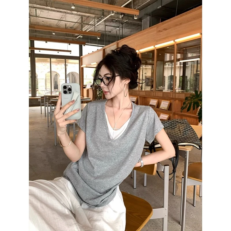 拼接假两件v领短袖T恤女夏季宽松撞色设计感美式辣妹chic百搭上衣