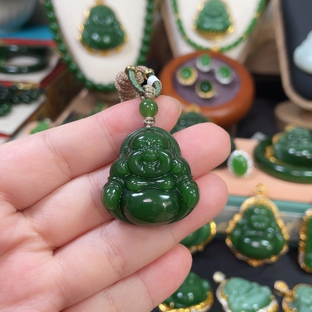 和田玉（碧玉）未镶嵌颈饰辣绿佛公30