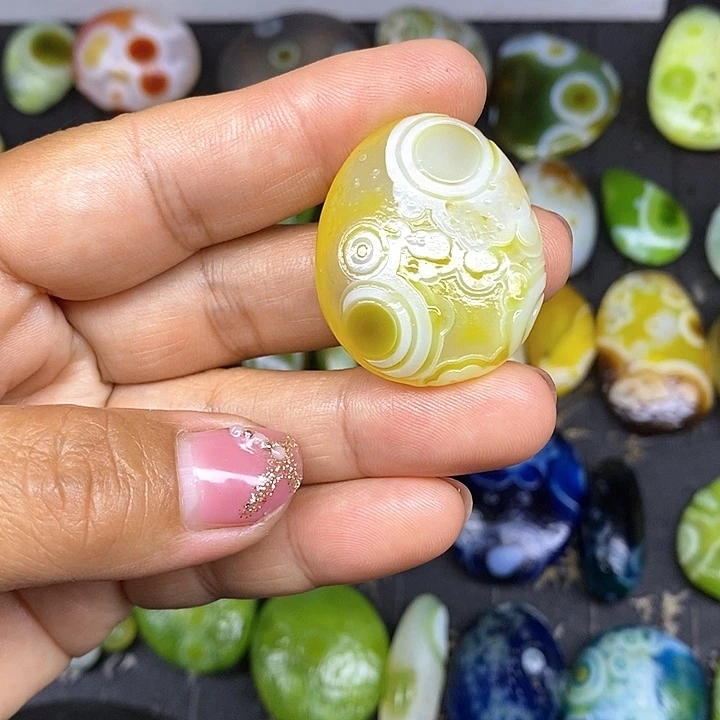 花眼玛瑙奇石饰品无孔