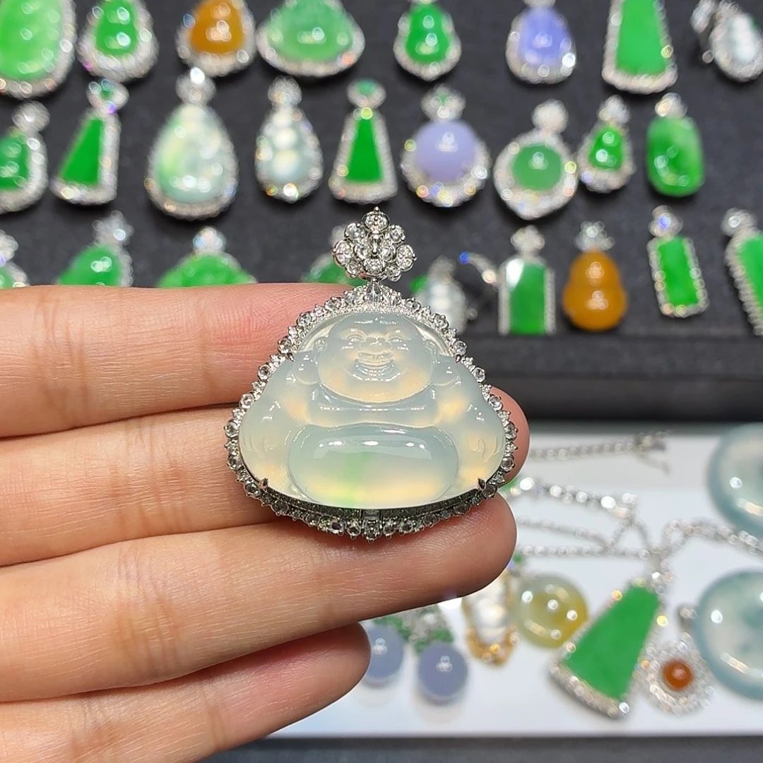 翡翠18K金镶嵌颈饰天然翡翠A货18K金镶嵌