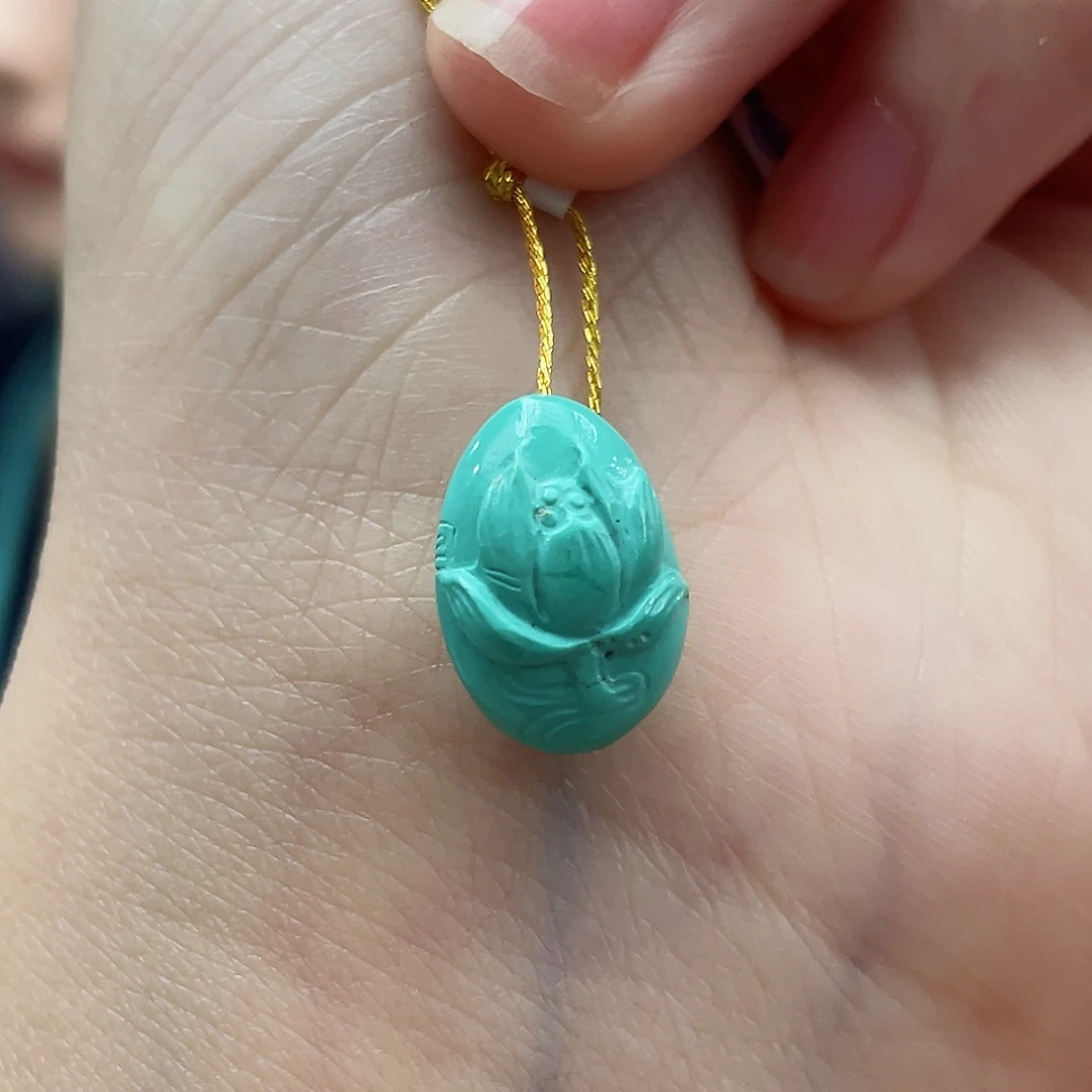 绿松石颈饰未镶嵌