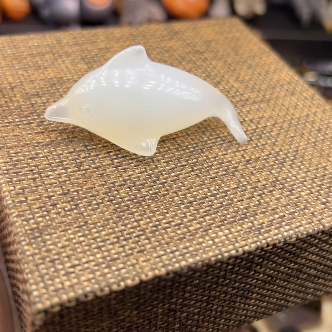 玛瑙/玉髓未镶嵌手玩摆件
