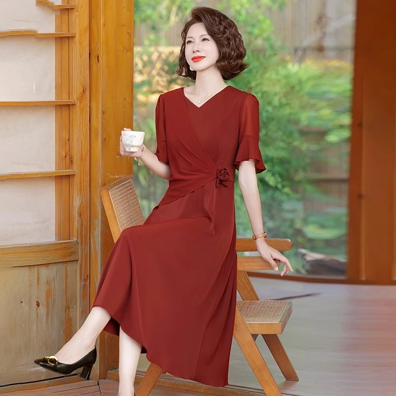气质妈妈装夏装连衣裙2025新款喜婆婆婚宴装中年夏季收腰结婚裙子