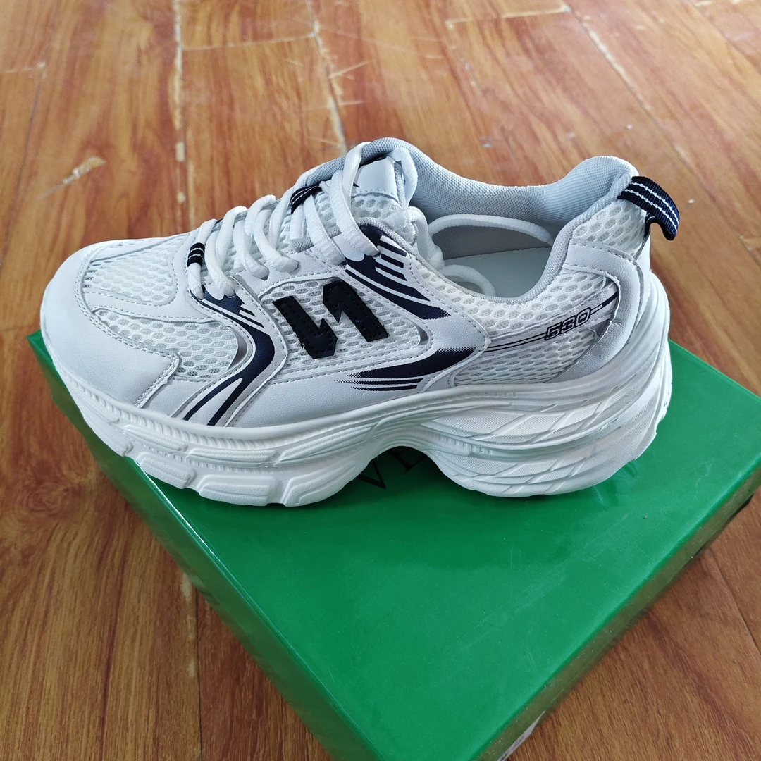 80631时尚女款欧若动感风休闲鞋