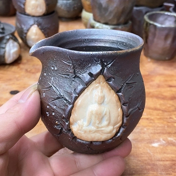 我，我在，我在外面吃饭