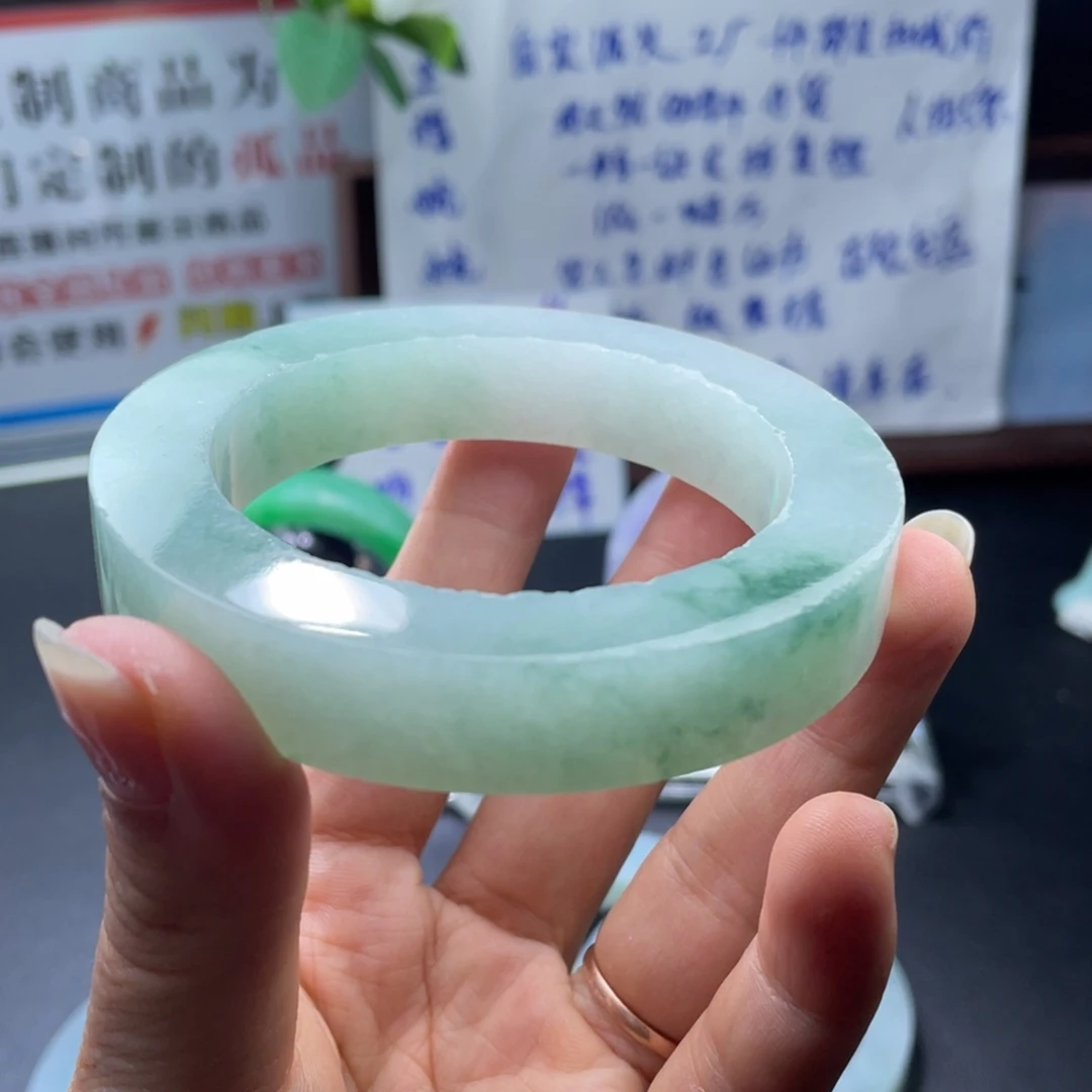 平***放定制翡翠未镶嵌翡翠