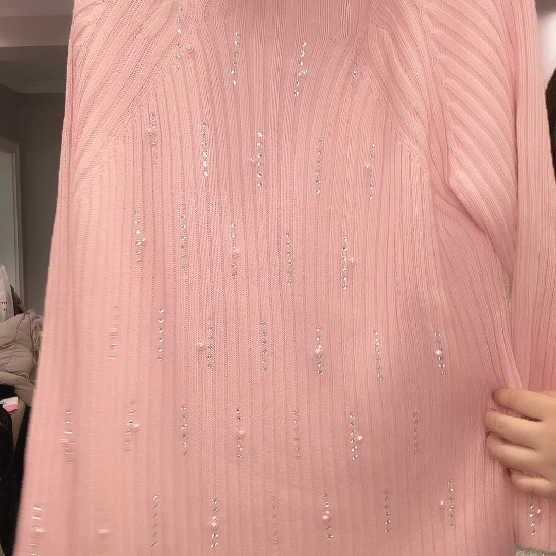 粉色温柔女主角针织