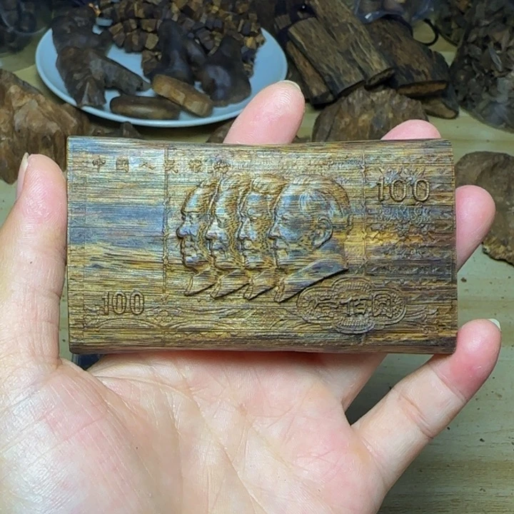 J***y树脂制品白奇金沙叶雕刻树心料30克