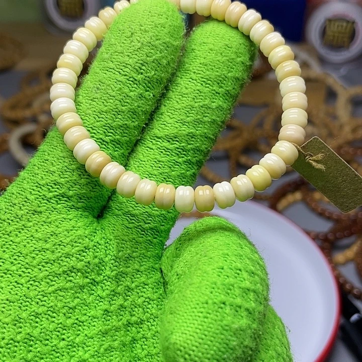 手串龙脊菩提开****塔舒克