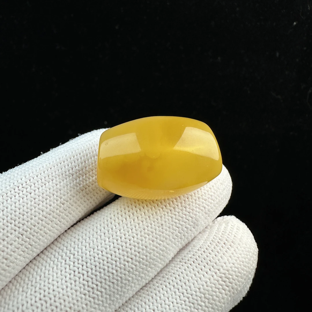 M5651天然原矿俄料蜜蜡 马蹄珠 17.8*26*16.1mm支持复检