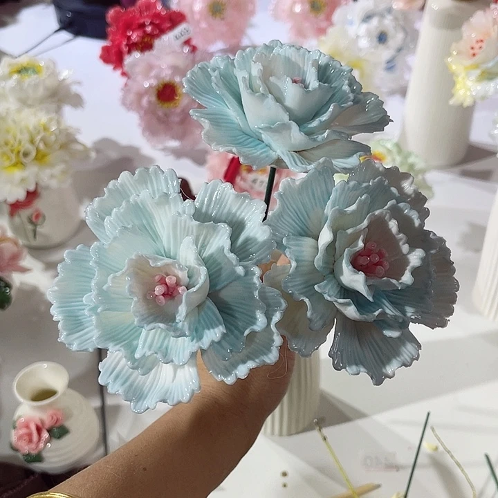 摆件德化工厂陶瓷手工捏花