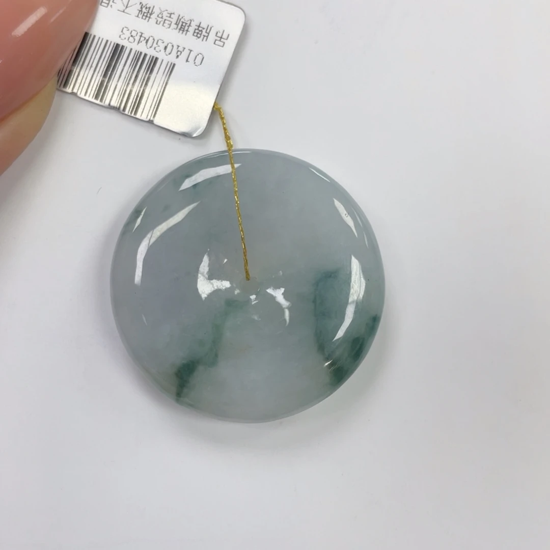 翡翠未镶嵌颈饰平安扣