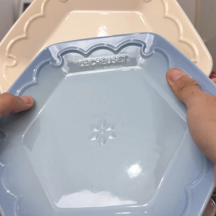 瓷片微瑕2个9英寸雪花盘