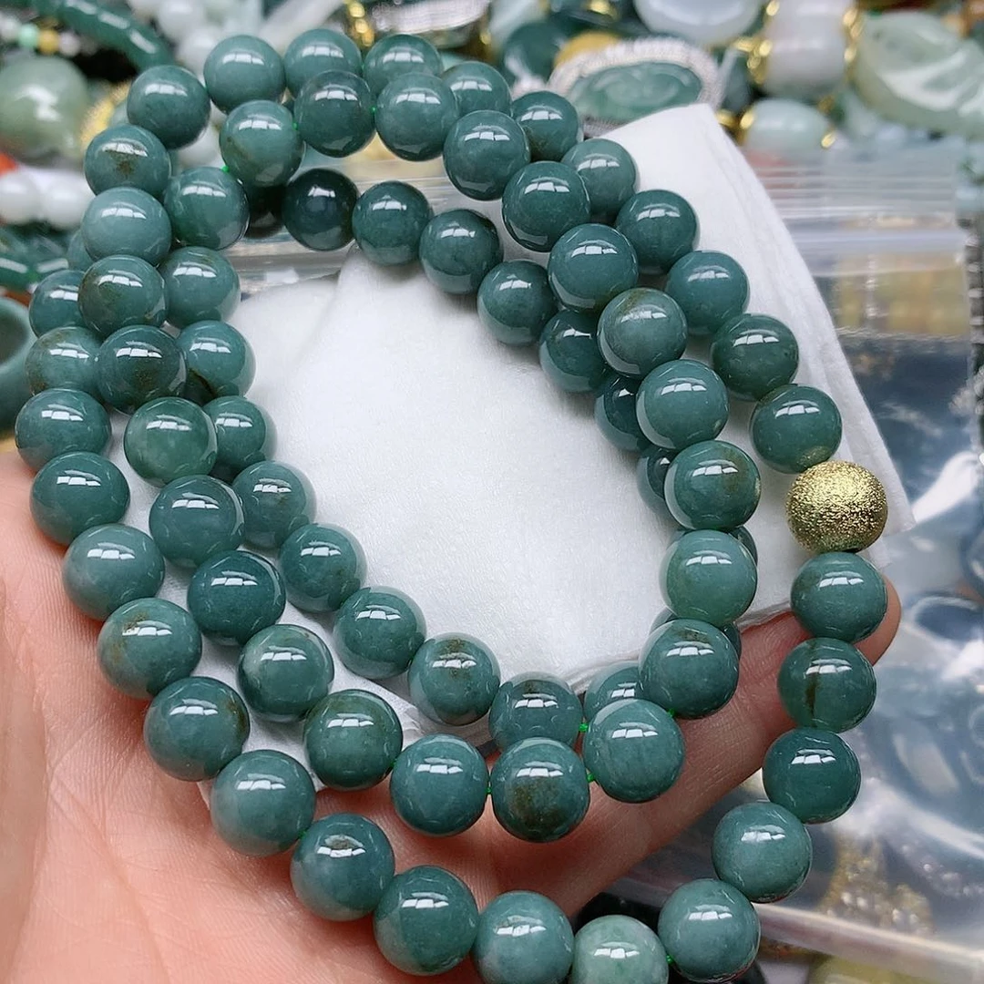翡翠颈饰未镶嵌手串