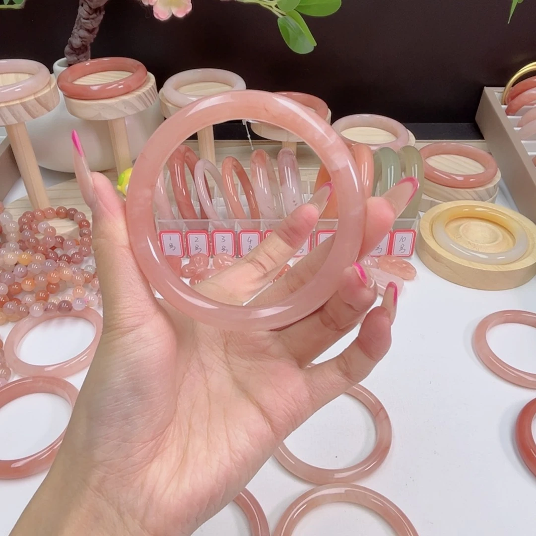 未镶嵌手镯石英质玉孙*莉