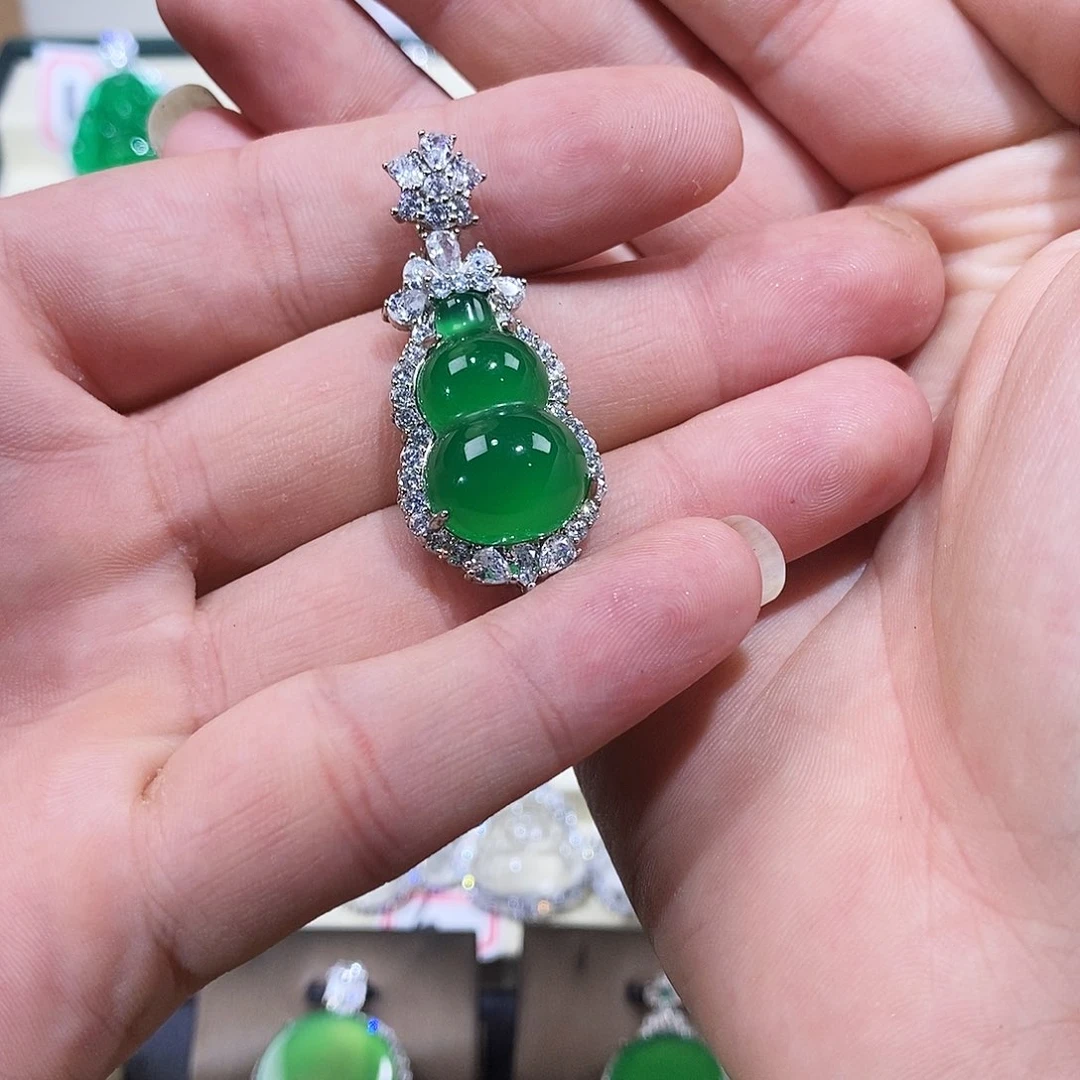 玛瑙/玉髓吊坠未镶嵌16