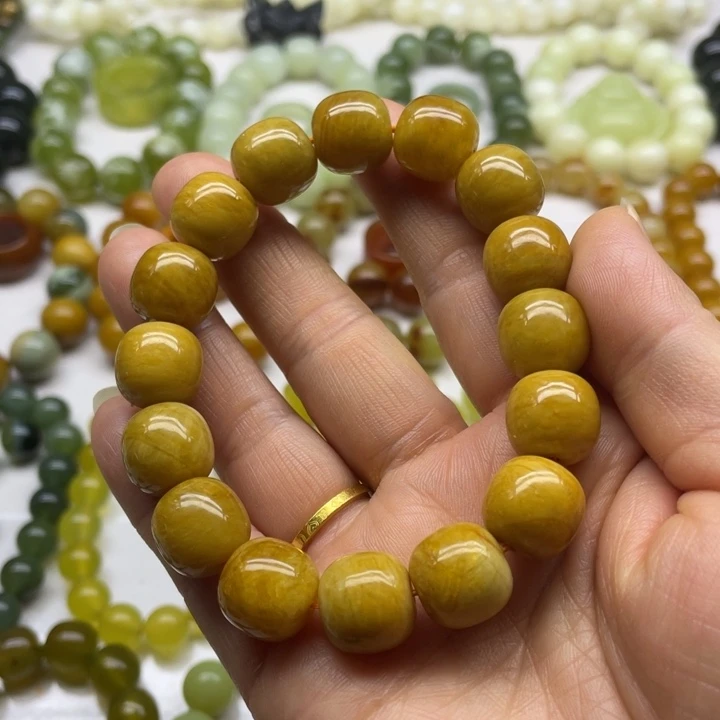 蛇纹石玉手串未镶嵌