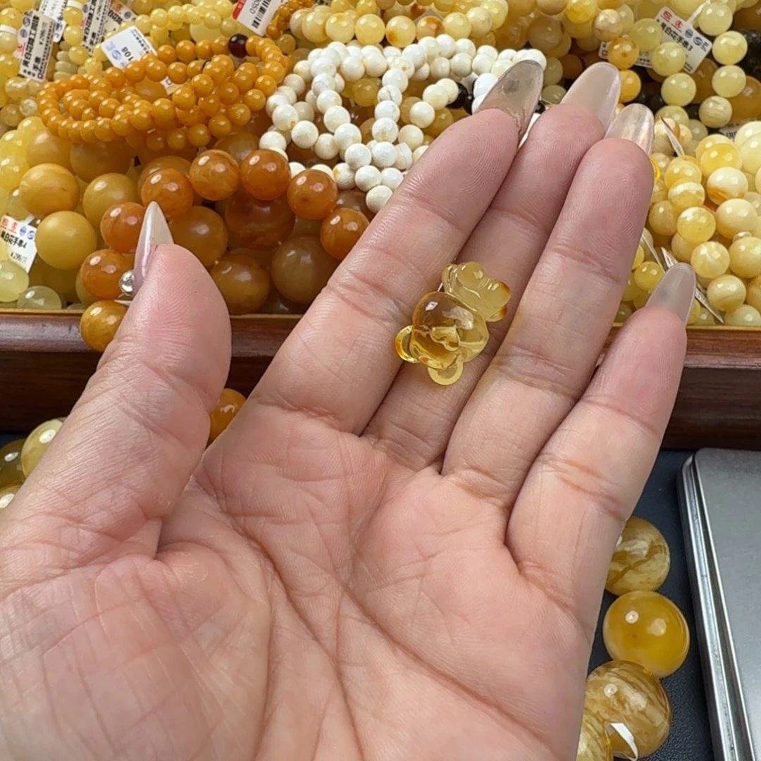 琥珀未镶嵌珠宝奇石