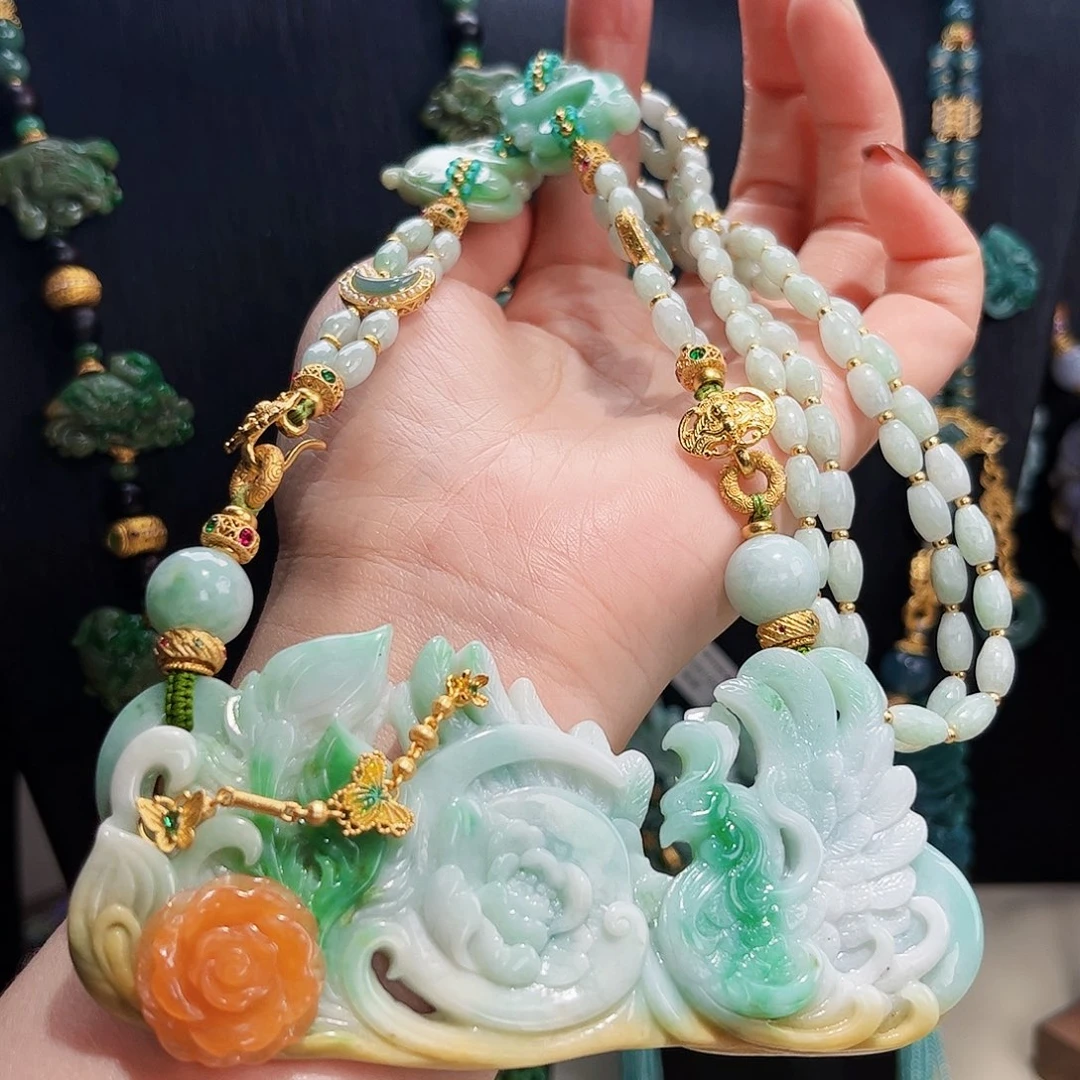 【闪购商品】翡翠吊坠(赠链)未镶嵌翡翠