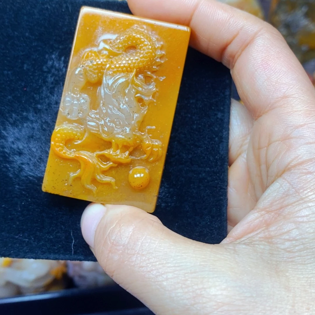 未镶嵌石英质玉（黄龙玉）吊坠(不含链)