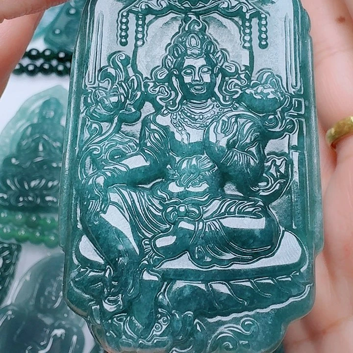 隐***候翡翠未镶嵌颈饰1111111
