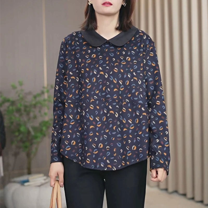 8299火袖时尚秋冬新款娃娃领绒面印花百搭显瘦中老年长袖上衣