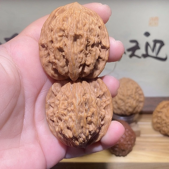文玩核桃把件饕***ミ39蓟县山地虎头