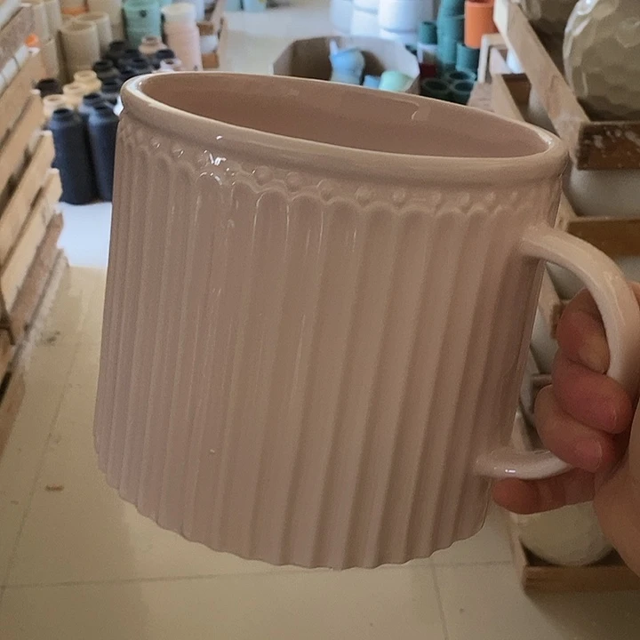 陶盆有孔 瑕疵针孔漏釉介意勿拍外口 17外21高15