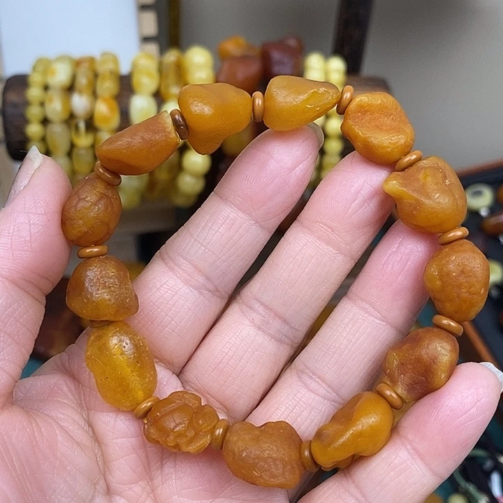 蜜蜡未镶嵌裸石手串