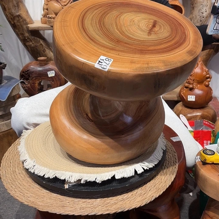 香樟木香樟木根雕凳子一物一拍编号879长38宽33高40