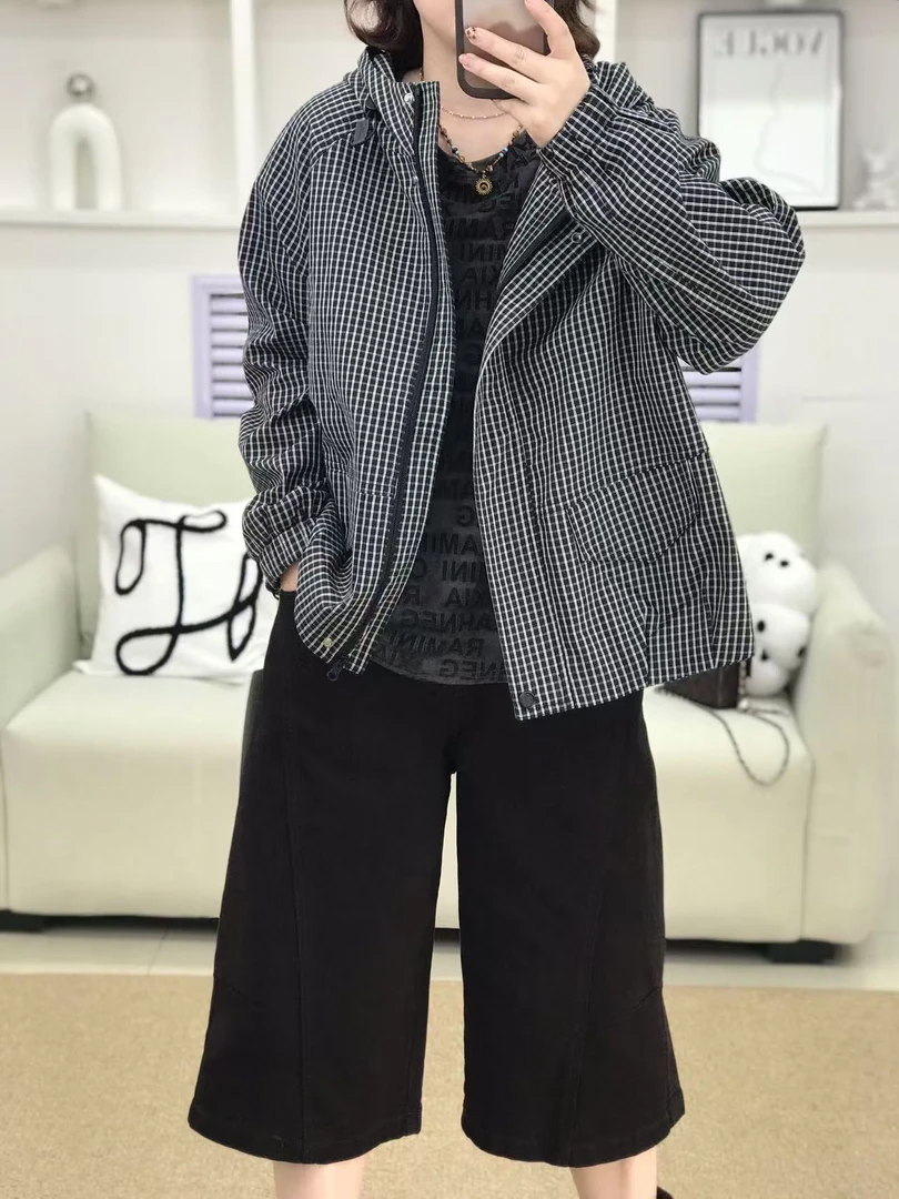 {莹莹推荐}58307秋季大码女装百搭经典格子外套