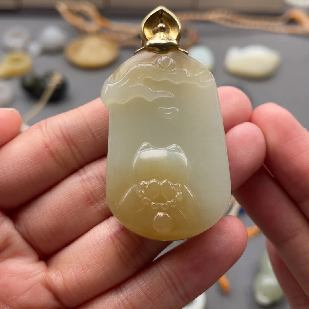 和田玉吊坠未镶嵌