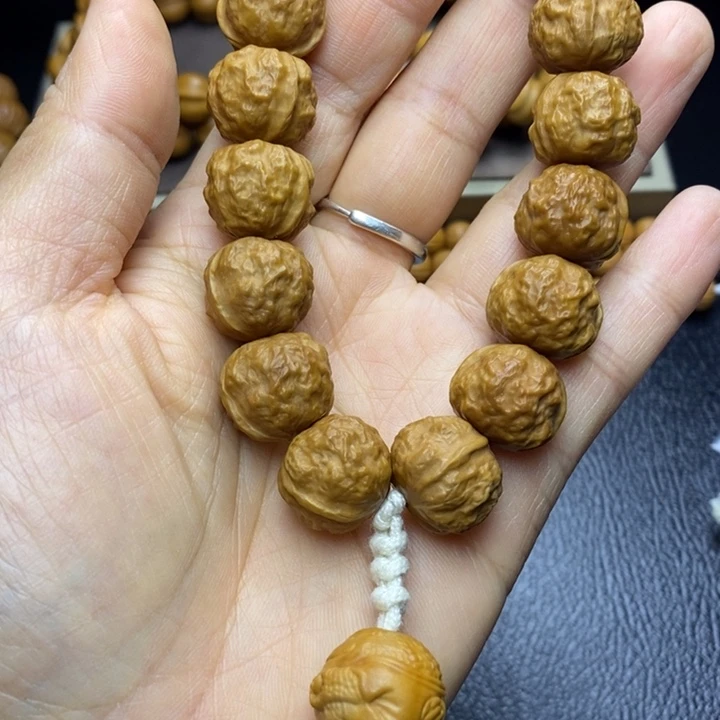 猴头核桃手串放**想猴头猴脑